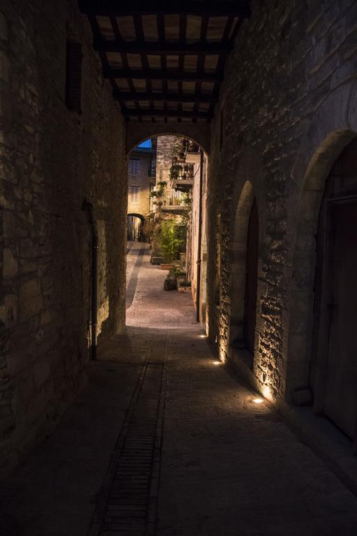 Residenza La Corte Asís Exterior foto